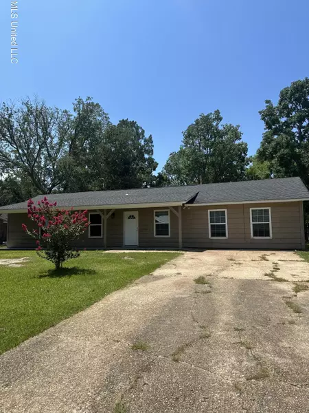 4950 Huntington Drive, Gautier, MS 39553