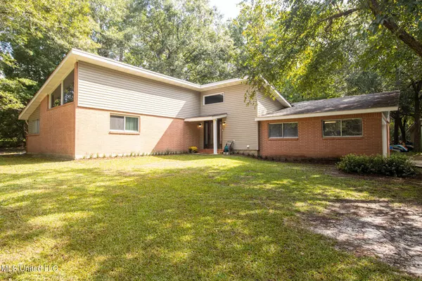 Vancleave, MS 39565,6113 Juniper Drive