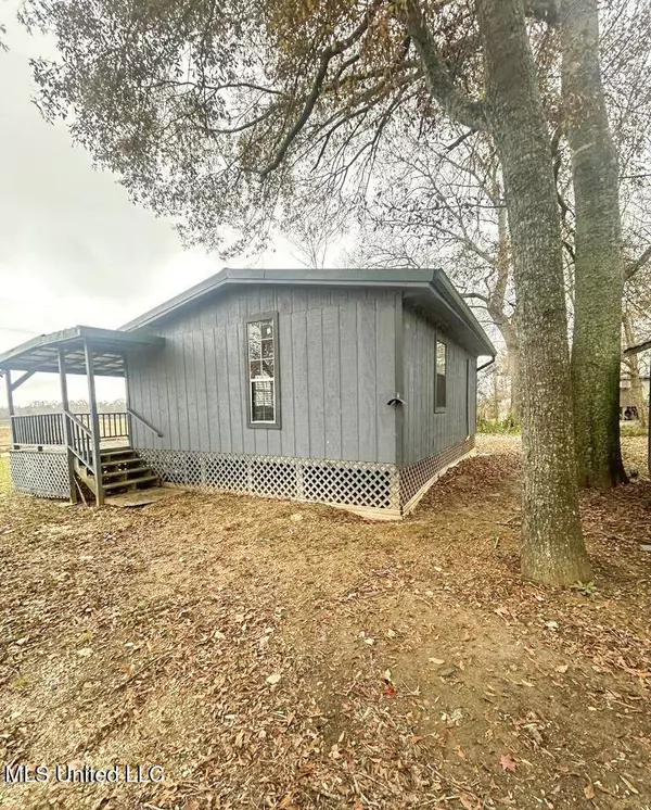 Edwards, MS 39066,3 Highway 80