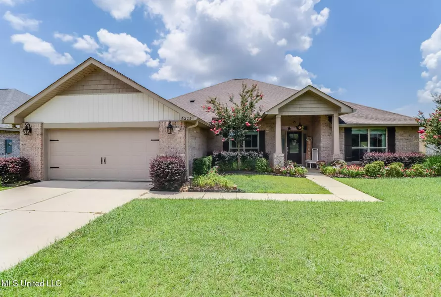 6225 Emerald Lake Drive, Biloxi, MS 39532