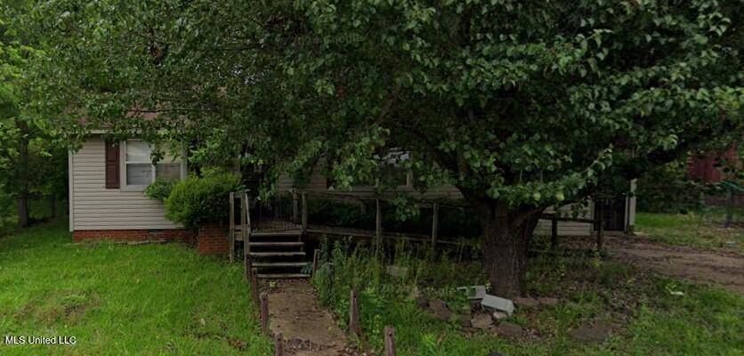 405 S Foster Drive, Tupelo, MS 38801