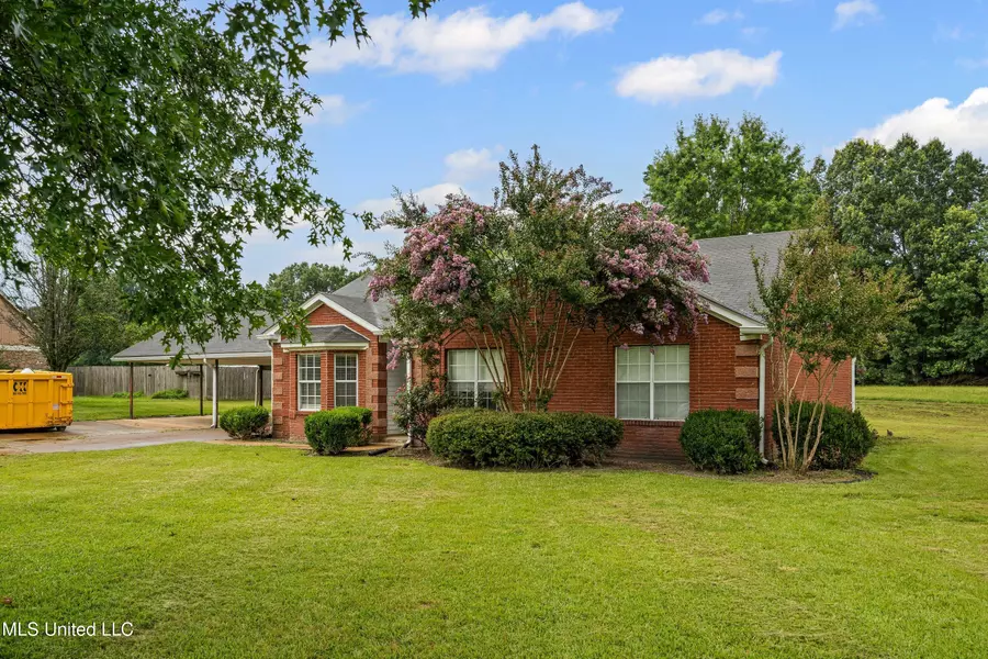 1453 Highway 4, Sarah, MS 38665