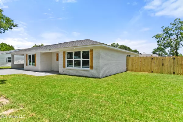 Long Beach, MS 39560,296 N Burke Avenue