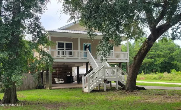 Diamondhead, MS 39525,2386 Coelho Way