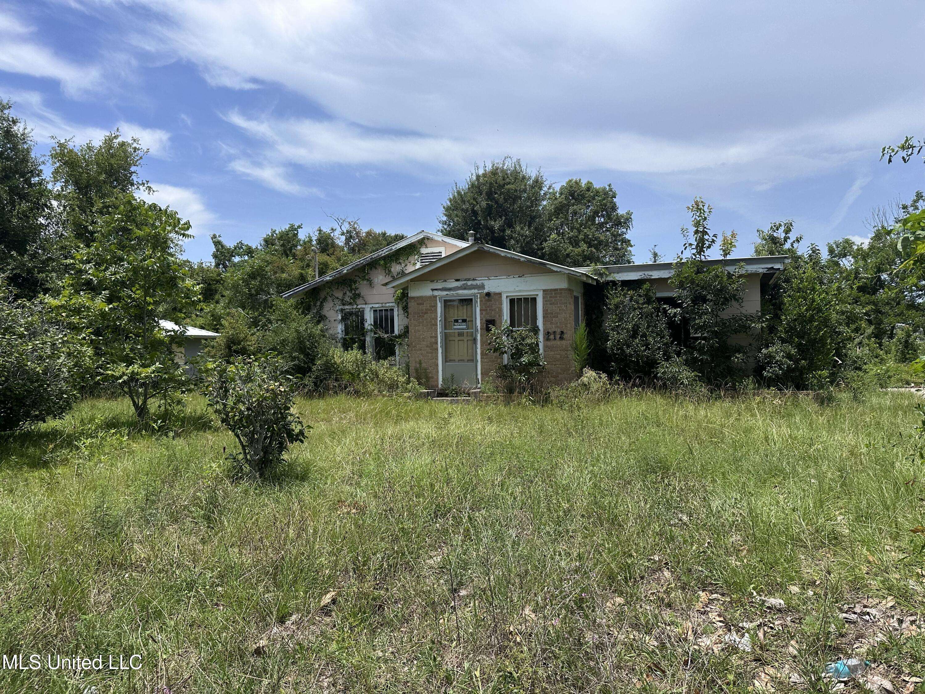 212 Russell Street, Long Beach, MS 39560