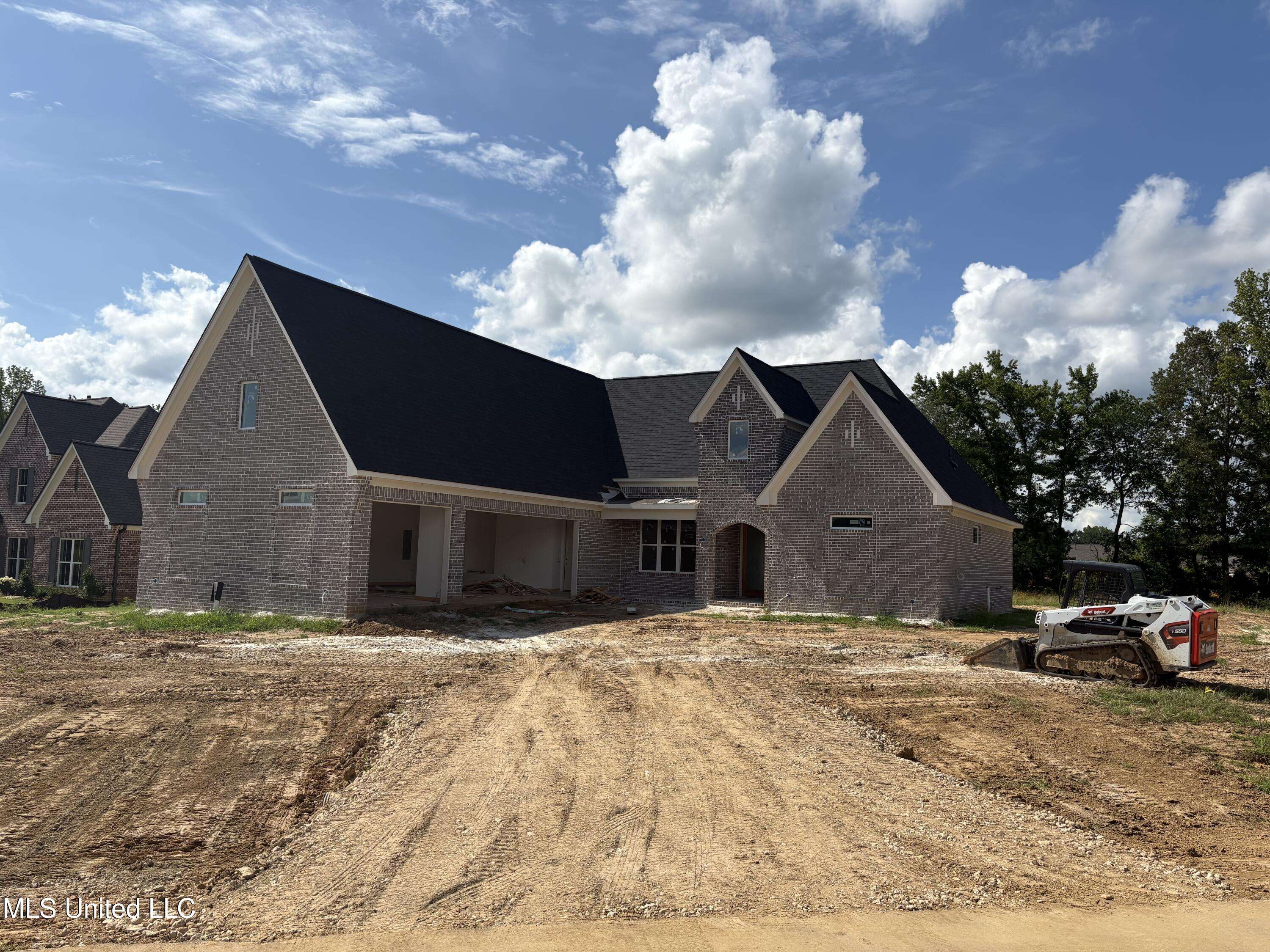 1558 John Thomas Cove, Hernando, MS 38632