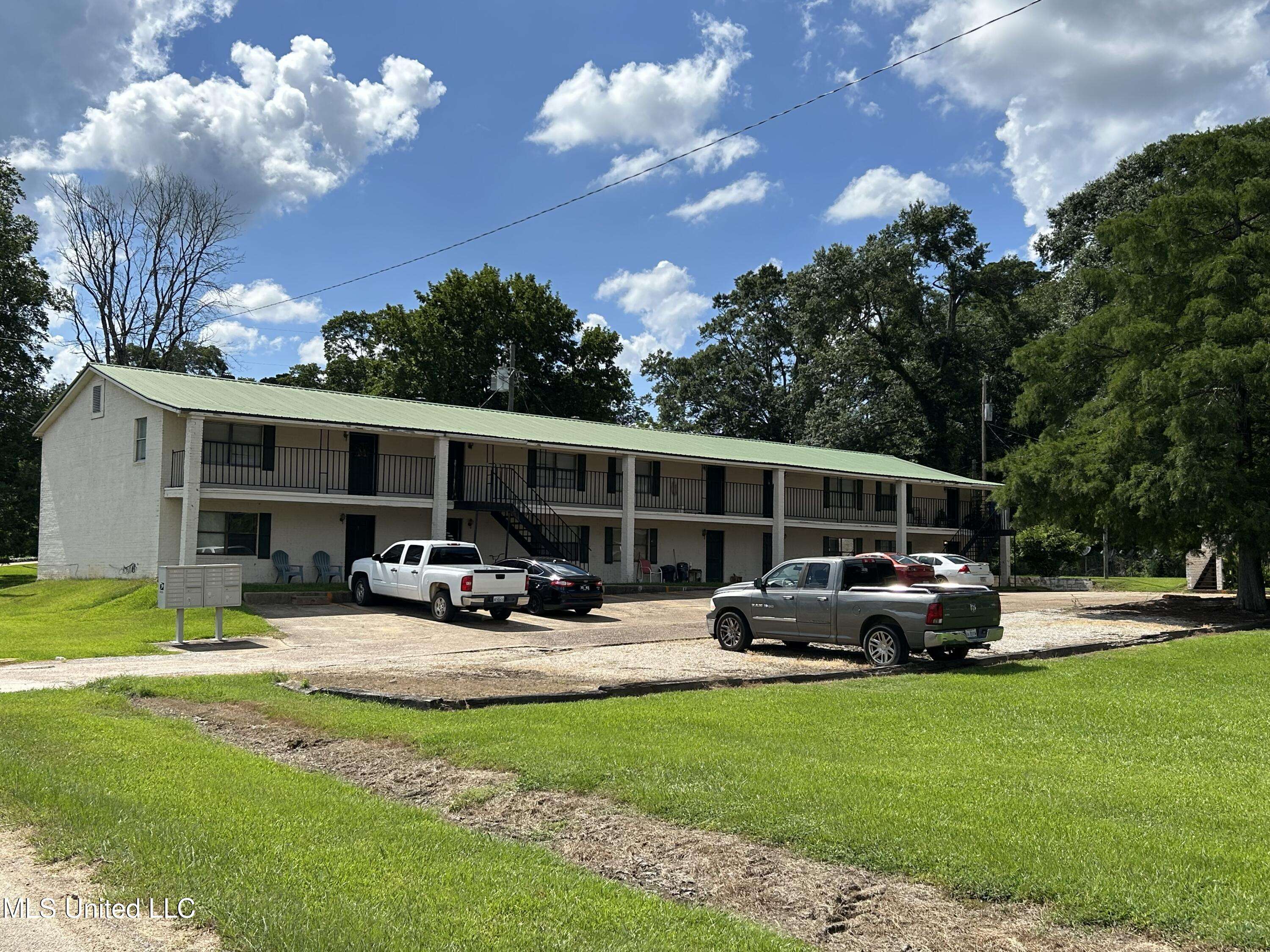 601 Dallas Street, Philadelphia, MS 39350
