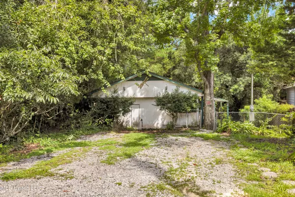 Gautier, MS 39553,2844 Flounder Circle