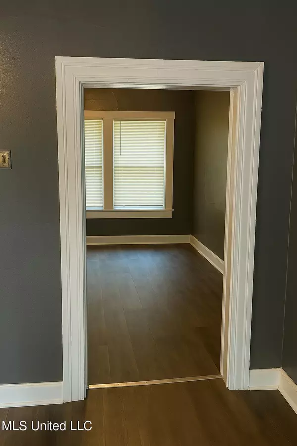 Jackson, MS 39209,350 Houston Avenue