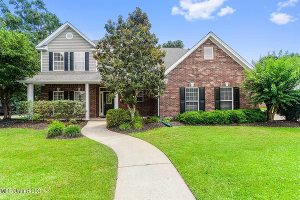 3825 Bergerac Lane,  Ocean Springs,  MS 39564