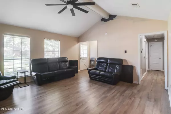 Biloxi, MS 39532,827 Carolee Circle