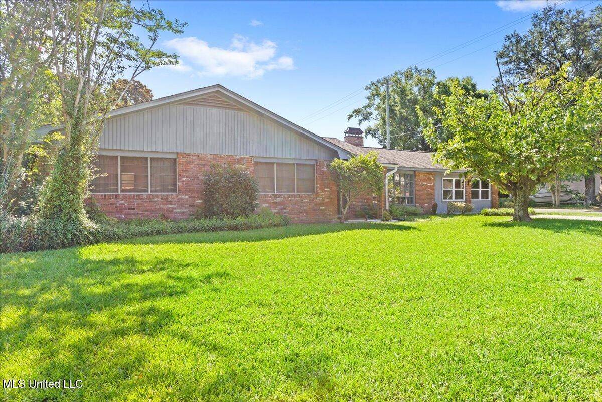400 Linda Drive, Biloxi, MS 39531