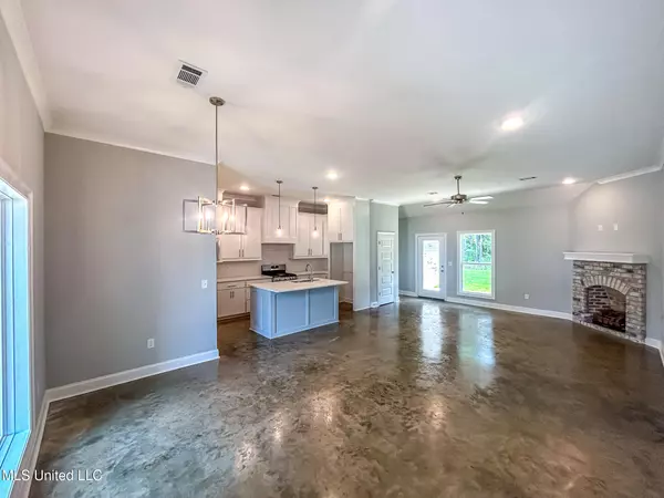 Pearl, MS 39208,959 Riverside Lane