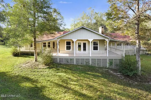 18153 Doc Lizana Rd. Road, Gulfport, MS 39503