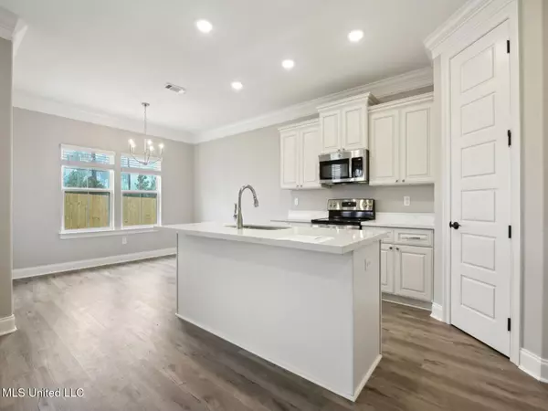 Ocean Springs, MS 39564,13505 Garland Road