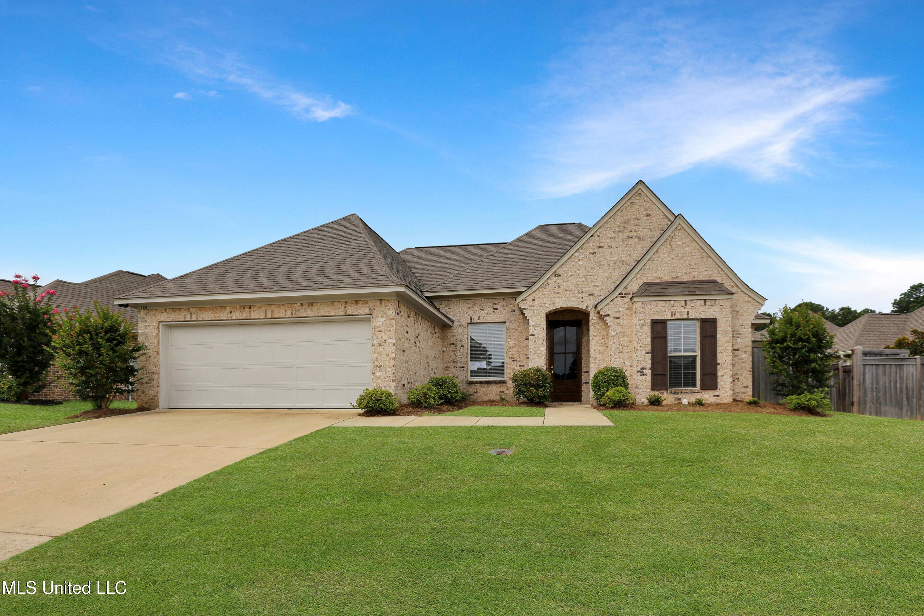 155 Magnolia Place Circle, Brandon, MS 39047