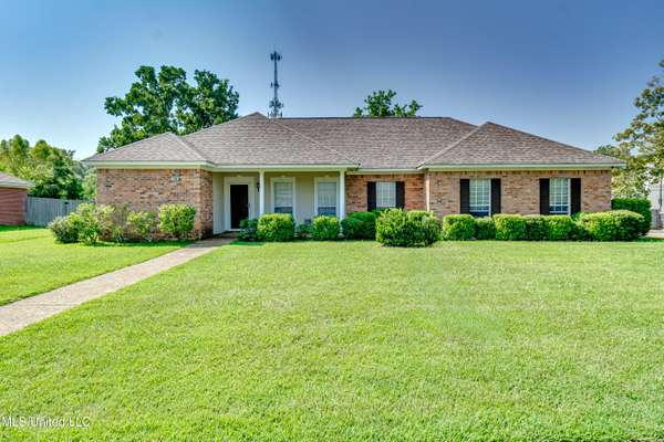 200 Oak Brook Drive, Brandon, MS 39047