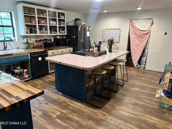 Lucedale, MS 39452,122 Hunter Lane