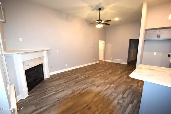 Southaven, MS 38671,274 Flower Garden Drive