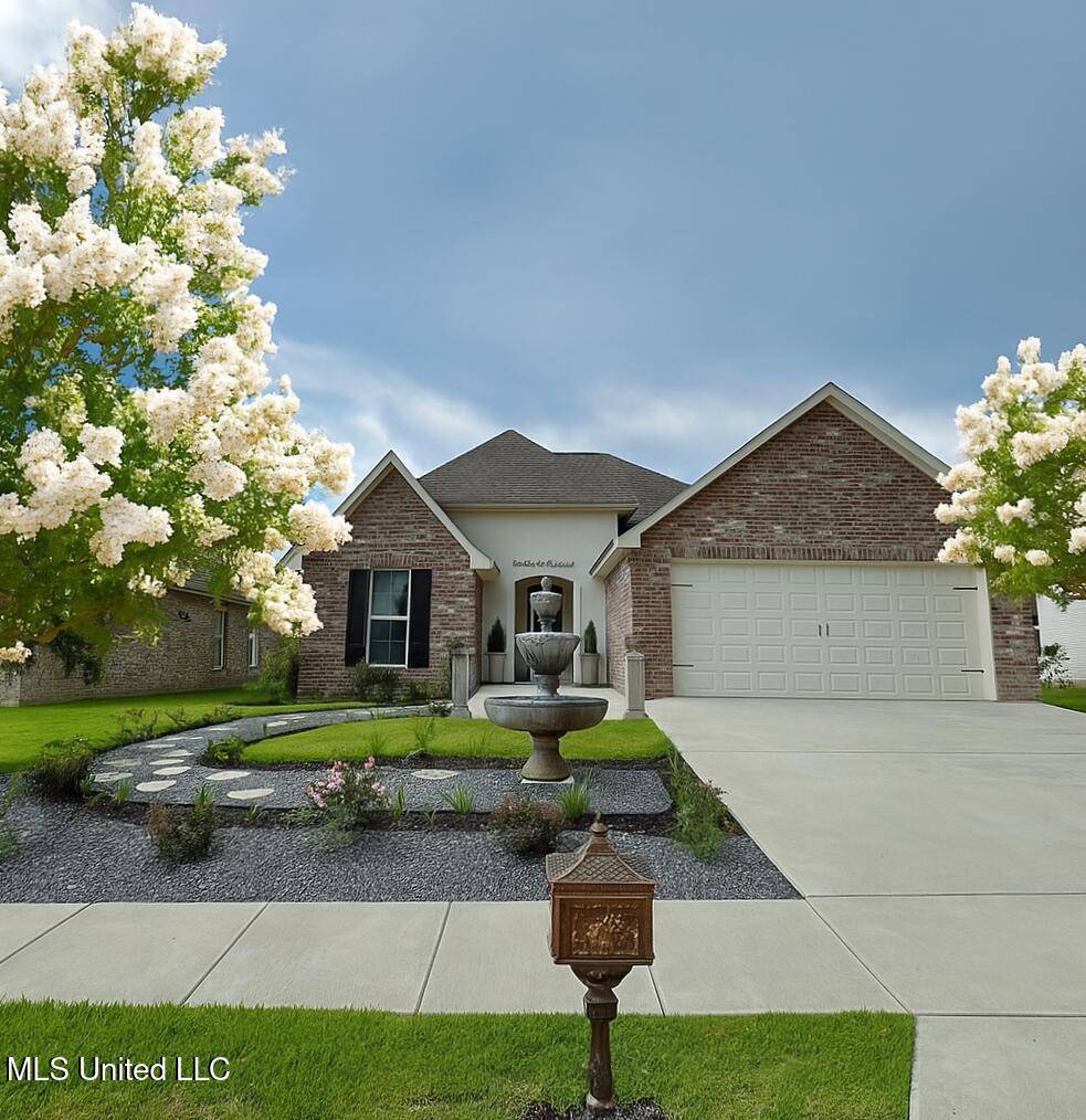 8 Hedges Plantation Place, Natchez, MS 39120