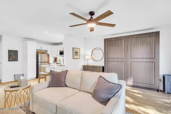 Diamondhead, MS 39525,118 Molokai #D