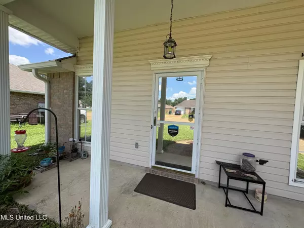 Byram, MS 39272,1941 Christine Drive