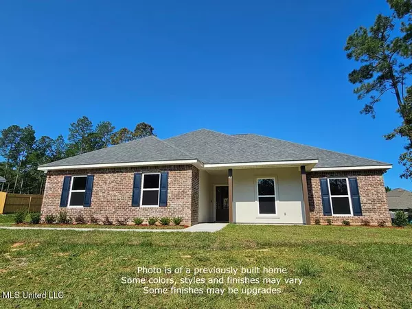 24 Knoll Creek Drive, Carriere, MS 39426