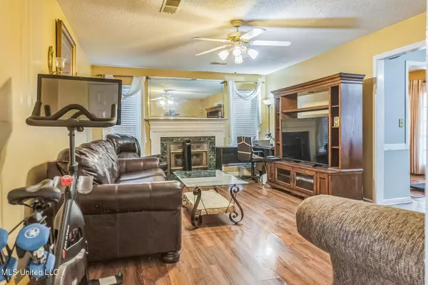 Southaven, MS 38671,7966 S Chesterfield Drive