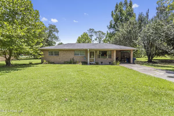 9120 Tammy Lane, Moss Point, MS 39562