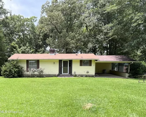 101 Camellia Circle, Florence, MS 39073