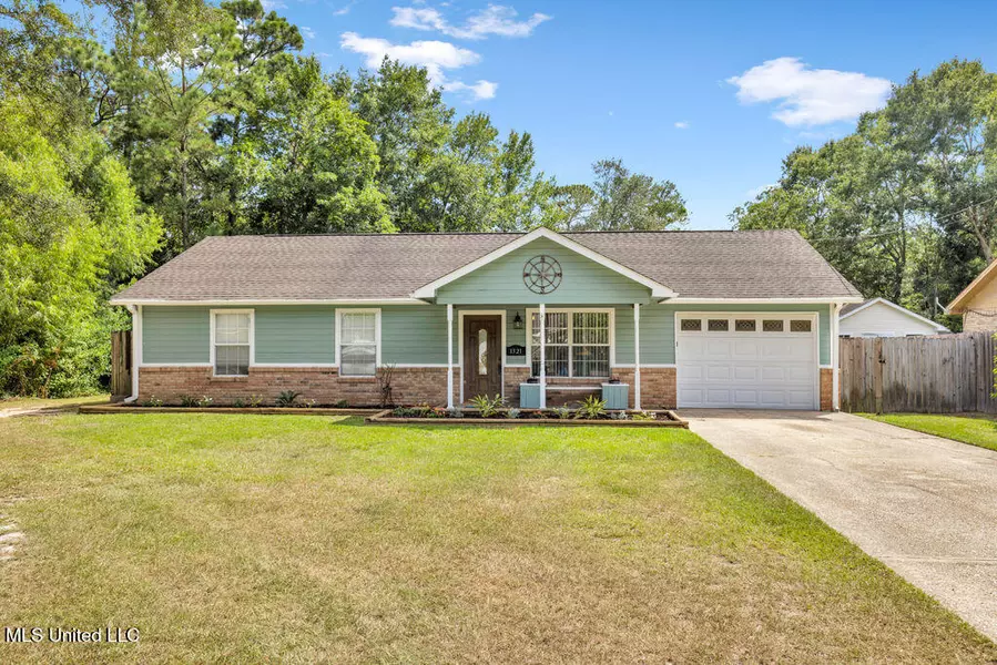 1321 Willow Street, Ocean Springs, MS 39564