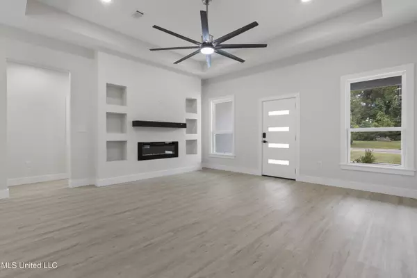 Gautier, MS 39553,1792 Granhurst Street