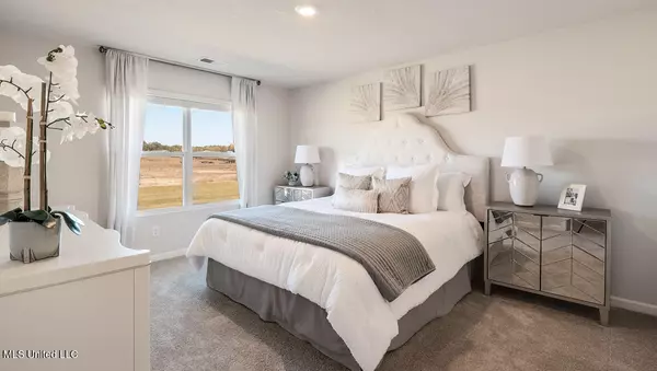 Byhalia, MS 38611,17 Silo Lane