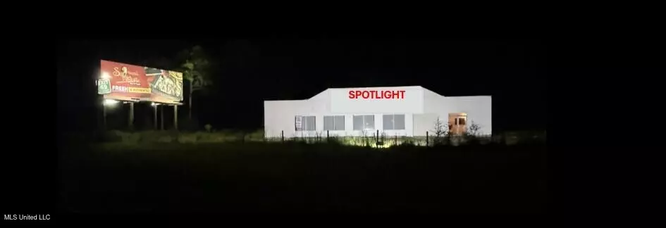 6500 Baker Road, Ocean Springs, MS 39564