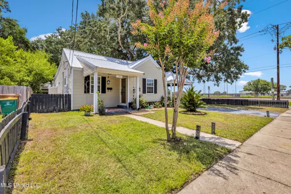 Biloxi, MS 39530,193 Saint George Avenue