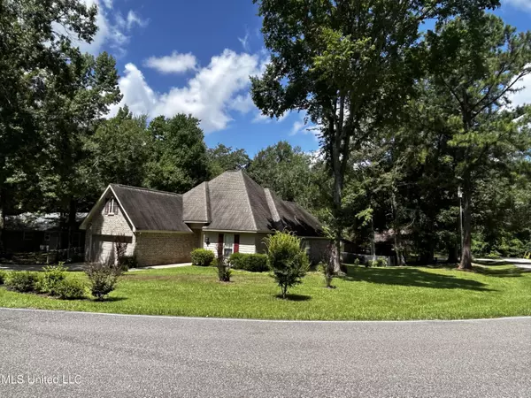 Carriere, MS 39426,241 Rollingwood Drive