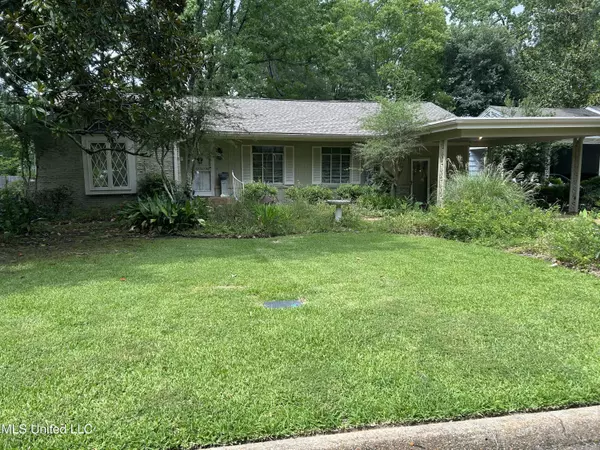1048 Meadow Heights Drive, Jackson, MS 39206