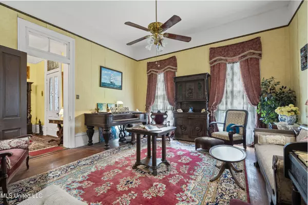 Senatobia, MS 38668,224 S Ward Street