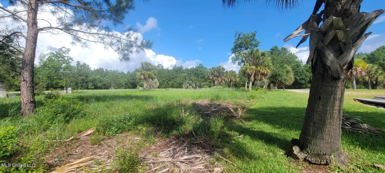 1322 Poki Place, Diamondhead, MS 39525