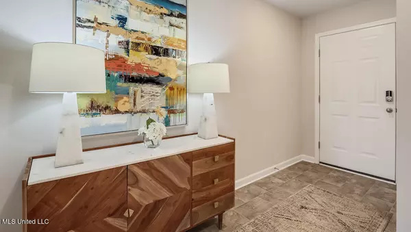 Byhalia, MS 38611,24 Silo Lane