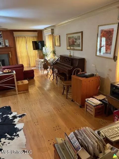 Clarksdale, MS 38614,403 Cypress Avenue