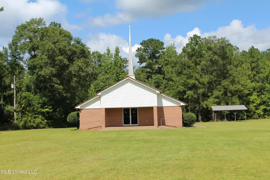 2223 Ford James Road, Lucedale, MS 39452