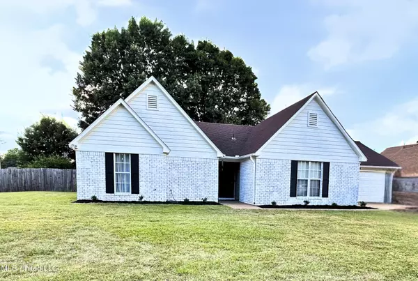 122 Apple Drive, Senatobia, MS 38668
