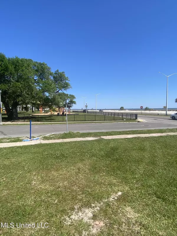 Biloxi, MS 39531,1602 Beach Boulevard