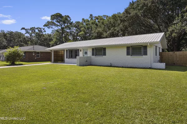 Ocean Springs, MS 39564,108 Sunhaven Drive