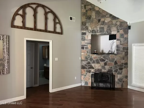 Sardis, MS 38666,22115 Hwy 315