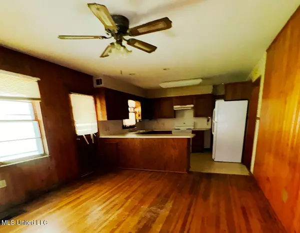 Crystal Springs, MS 39059,904 N Bennett Street