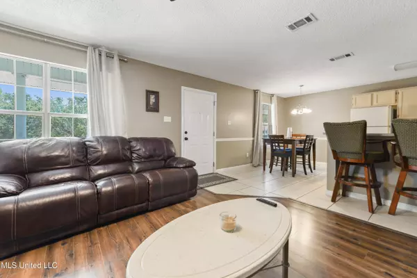 Gautier, MS 39553,5080 Gautier Vancleave Road #C10