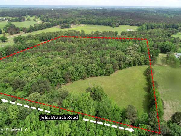 John Branch Road, Batesville, MS 38606