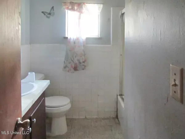 Vicksburg, MS 39180,829 Kirkland Road